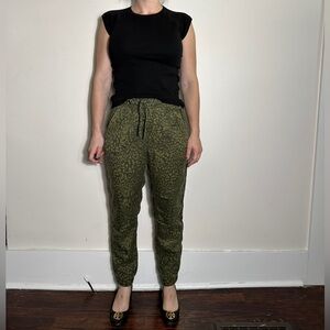 Nicole Miller New York Green Speckled Joggers Size Medium